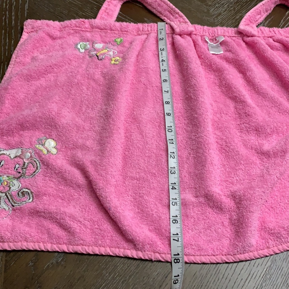 Cute Pampered Princess pink bath towel wrap/robe with shoulder straps for girls - Picture 14 of 15